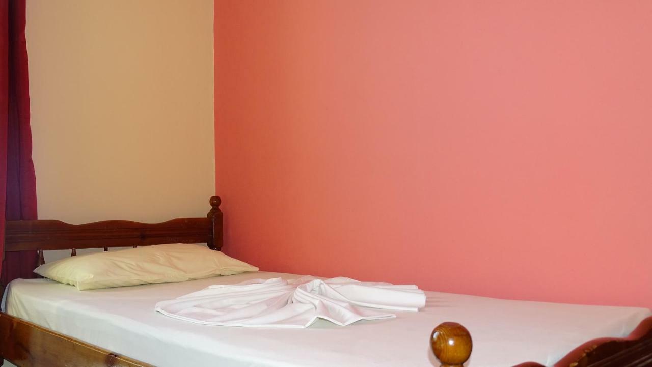 Hostel Andrey ساراندا المظهر الخارجي الصورة